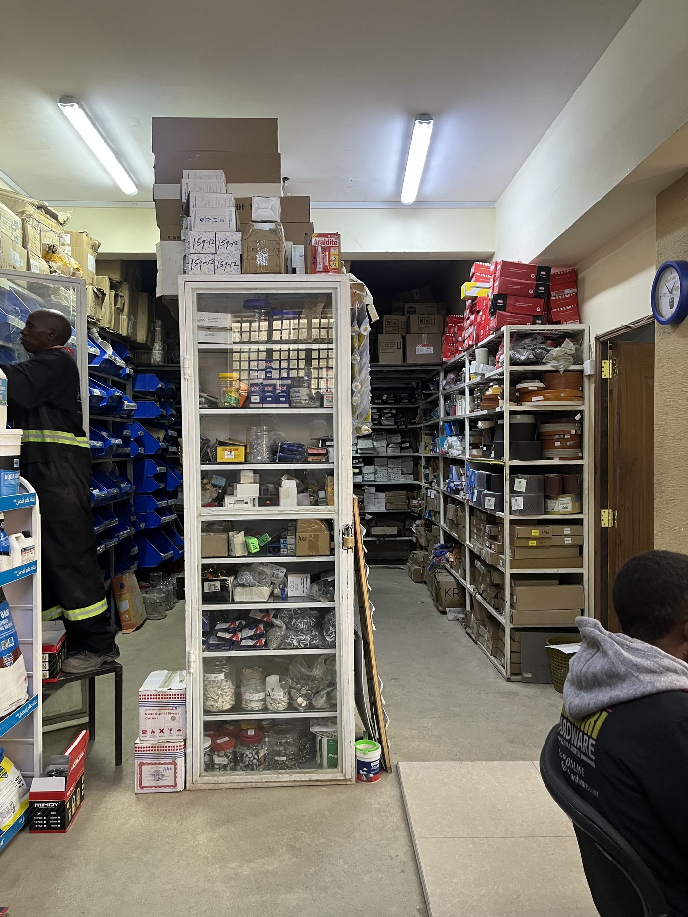 Small parts, fasteners, and specialty hardware bins